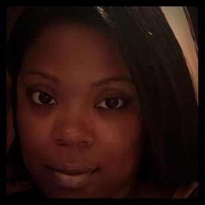 Meet your Posher, Tia